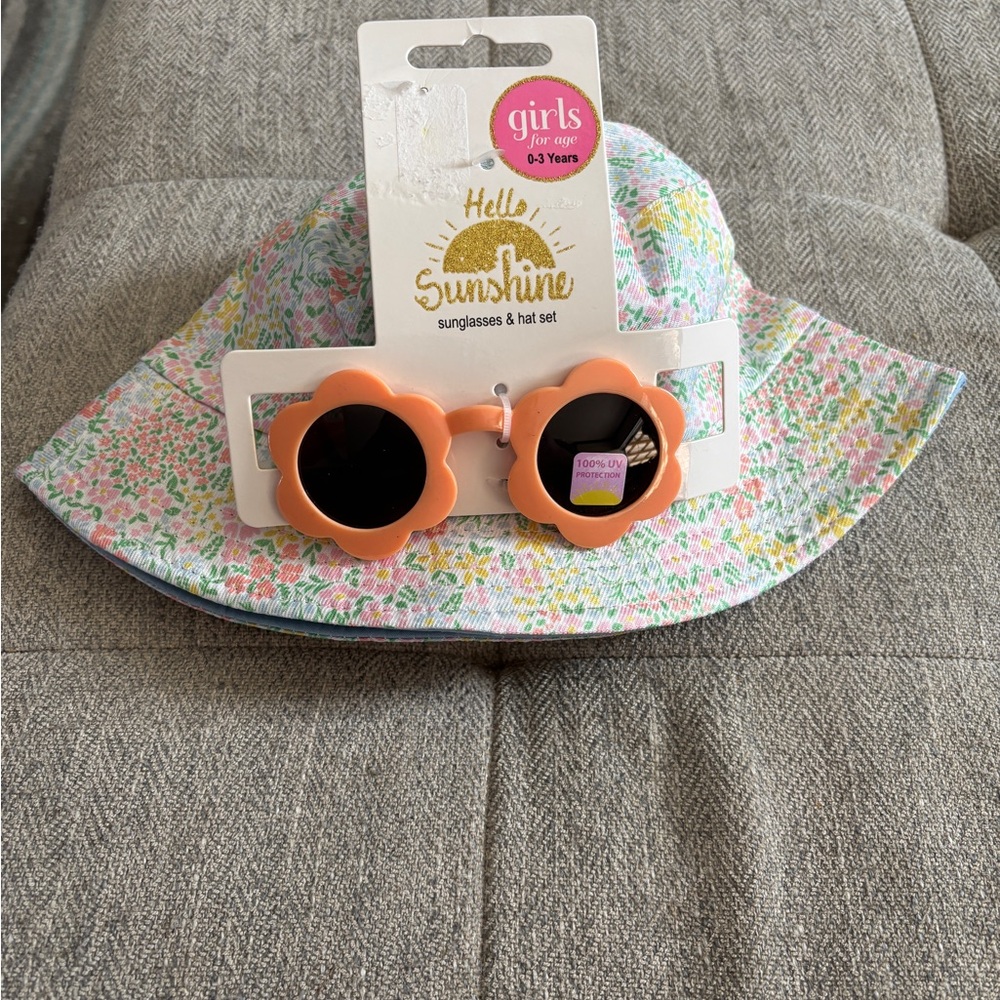 Girls Summer Beach Hat & Sunglasses 0-3 years.